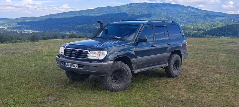 Toyota Land Cruiser J100 4.2 TDI 4x4 L/H BLOCABIL AUTOUTILITARĂ