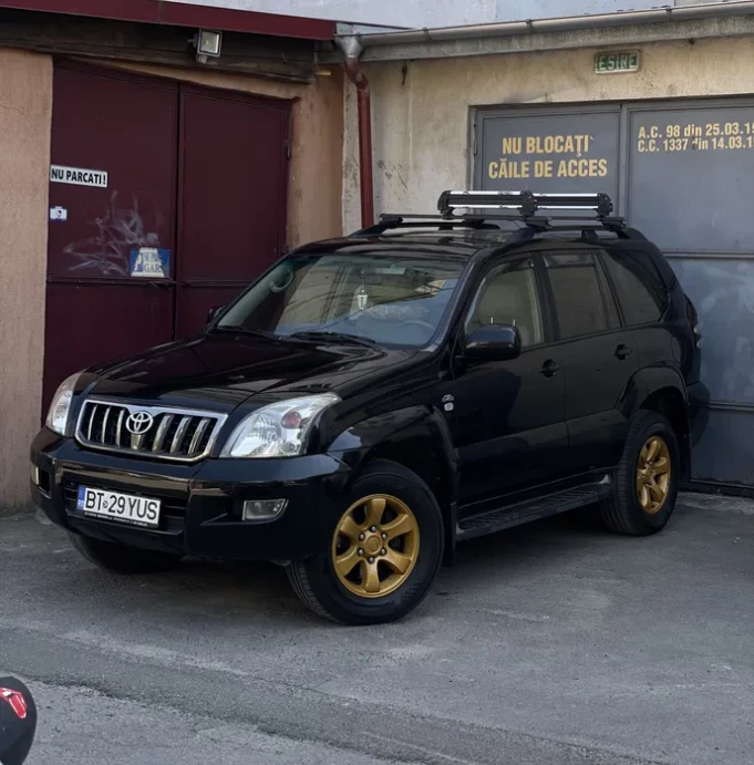 Toyota land cruiser j120